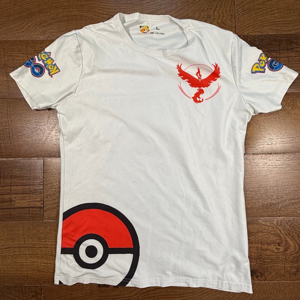 Pokemon GO T-Shirt Mens Large White Team Valor Moltres Pokeball Graphic Tee